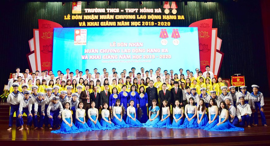 Trường THCS và THPT Hồng Hà 